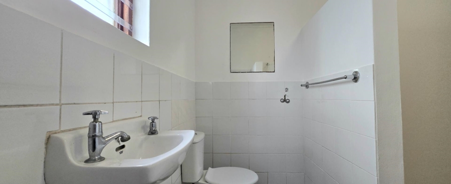 3 Bedroom Property for Sale in Franskraal Western Cape